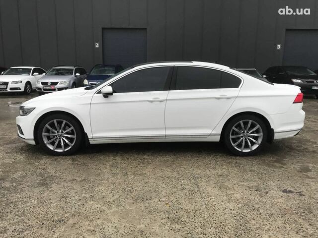 Белый Фольксваген Пассат Б8, объемом двигателя 2 л и пробегом 55 тыс. км за 30990 $, фото 24 на Automoto.ua