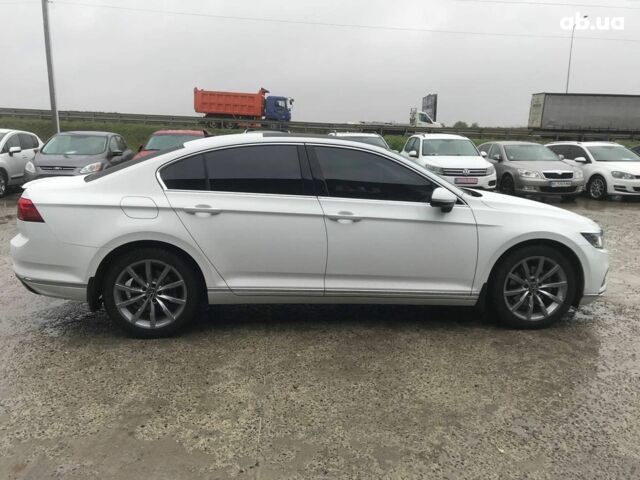 Белый Фольксваген Пассат Б8, объемом двигателя 2 л и пробегом 55 тыс. км за 30990 $, фото 17 на Automoto.ua