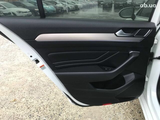 Белый Фольксваген Пассат Б8, объемом двигателя 2 л и пробегом 55 тыс. км за 30990 $, фото 10 на Automoto.ua