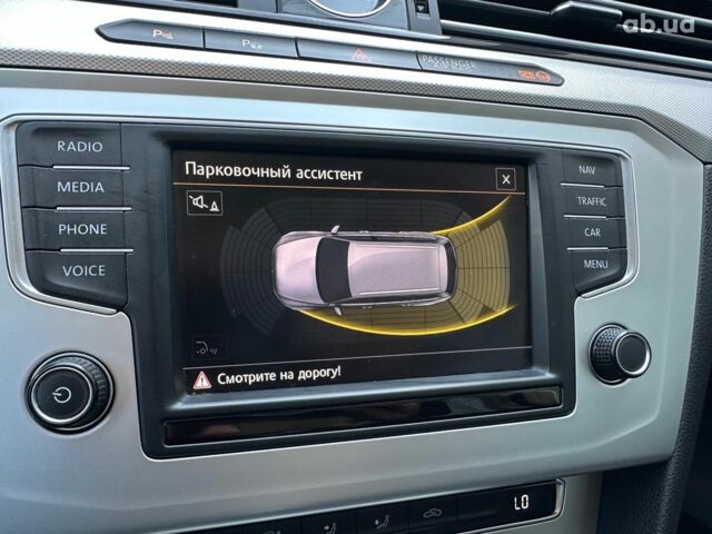 Белый Фольксваген Пассат Б8, объемом двигателя 2 л и пробегом 305 тыс. км за 12690 $, фото 24 на Automoto.ua