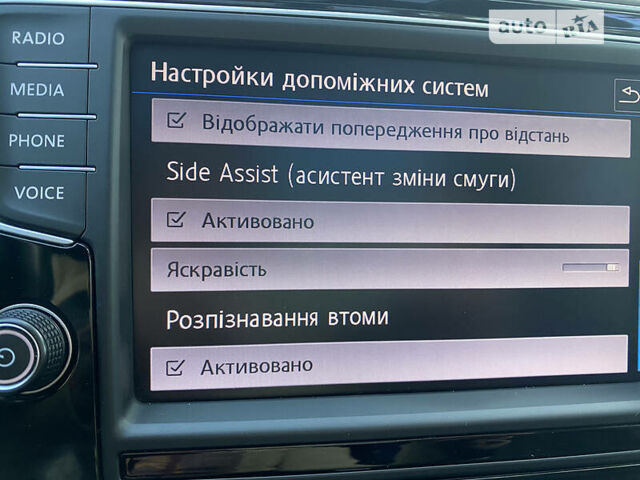 Чорний Фольксваген Пассат Б8, об'ємом двигуна 2 л та пробігом 275 тис. км за 17150 $, фото 23 на Automoto.ua