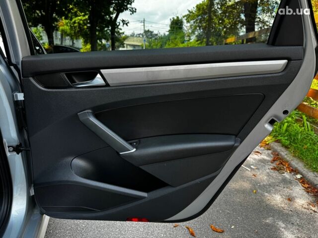 Серый Фольксваген Пассат Б8, объемом двигателя 2 л и пробегом 152 тыс. км за 16480 $, фото 32 на Automoto.ua