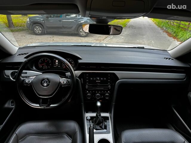Серый Фольксваген Пассат Б8, объемом двигателя 2 л и пробегом 152 тыс. км за 16480 $, фото 30 на Automoto.ua