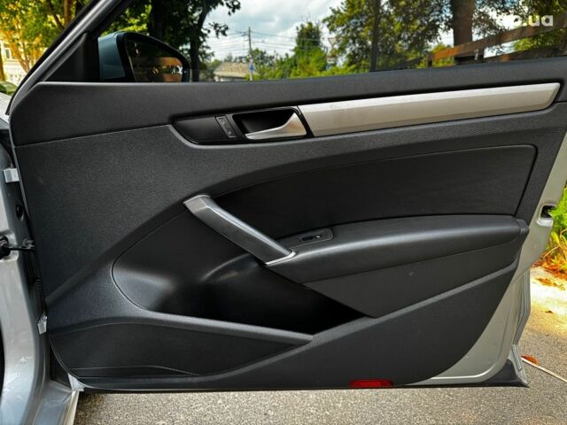 Серый Фольксваген Пассат Б8, объемом двигателя 2 л и пробегом 152 тыс. км за 16480 $, фото 34 на Automoto.ua