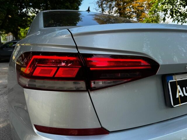 Серый Фольксваген Пассат Б8, объемом двигателя 2 л и пробегом 152 тыс. км за 16480 $, фото 9 на Automoto.ua