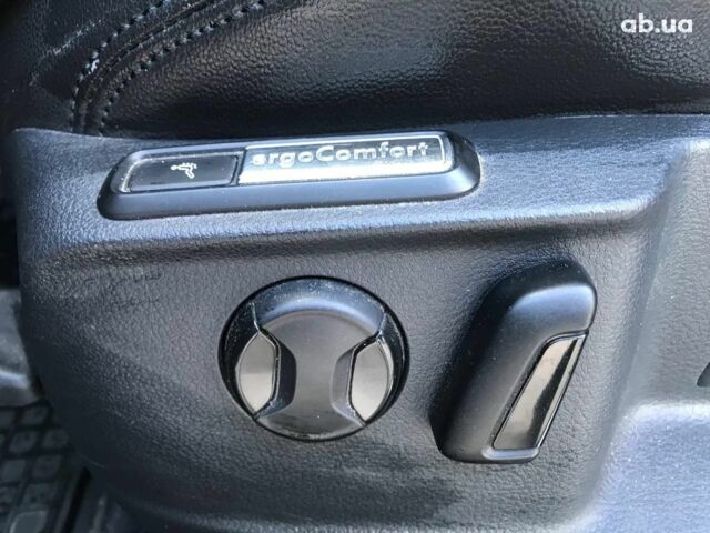 Сірий Фольксваген Пассат Б8, об'ємом двигуна 2 л та пробігом 223 тис. км за 20490 $, фото 22 на Automoto.ua