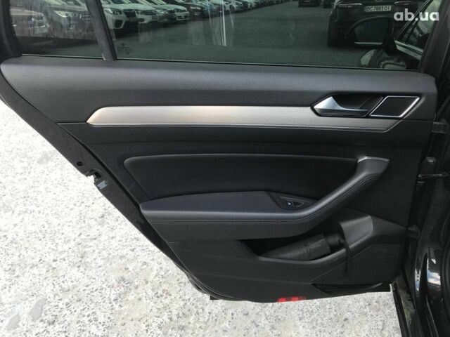 Сірий Фольксваген Пассат Б8, об'ємом двигуна 2 л та пробігом 223 тис. км за 20490 $, фото 17 на Automoto.ua