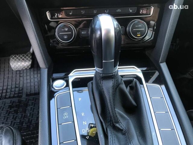 Сірий Фольксваген Пассат Б8, об'ємом двигуна 2 л та пробігом 223 тис. км за 20490 $, фото 23 на Automoto.ua