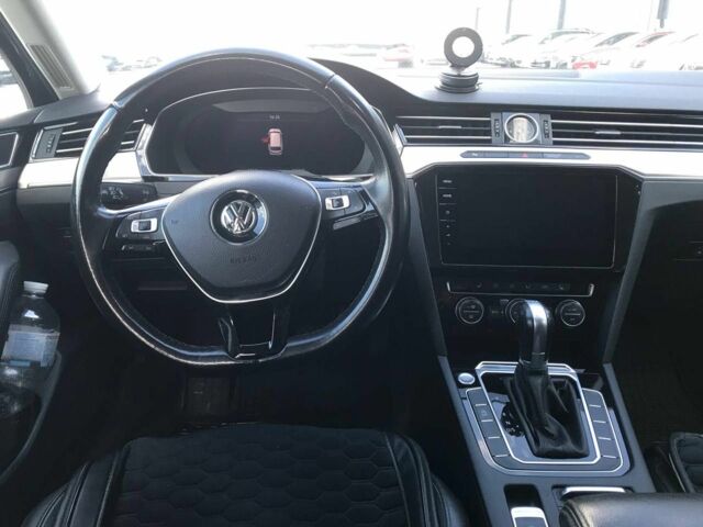 Сірий Фольксваген Пассат Б8, об'ємом двигуна 2 л та пробігом 223 тис. км за 20490 $, фото 16 на Automoto.ua