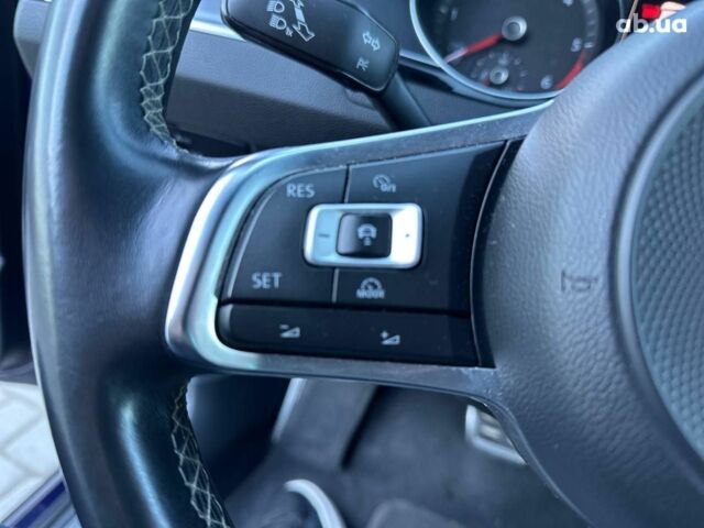 Синій Фольксваген Пассат Б8, об'ємом двигуна 1.6 л та пробігом 202 тис. км за 16790 $, фото 21 на Automoto.ua