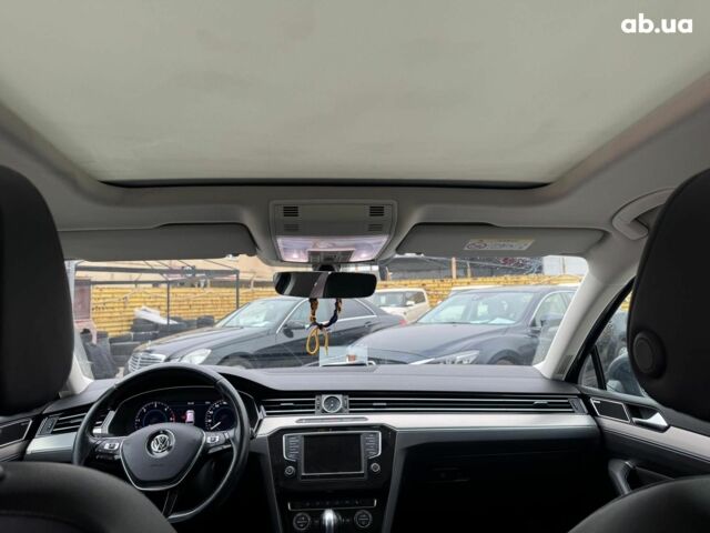 Синій Фольксваген Пассат Б8, об'ємом двигуна 2 л та пробігом 332 тис. км за 15990 $, фото 14 на Automoto.ua