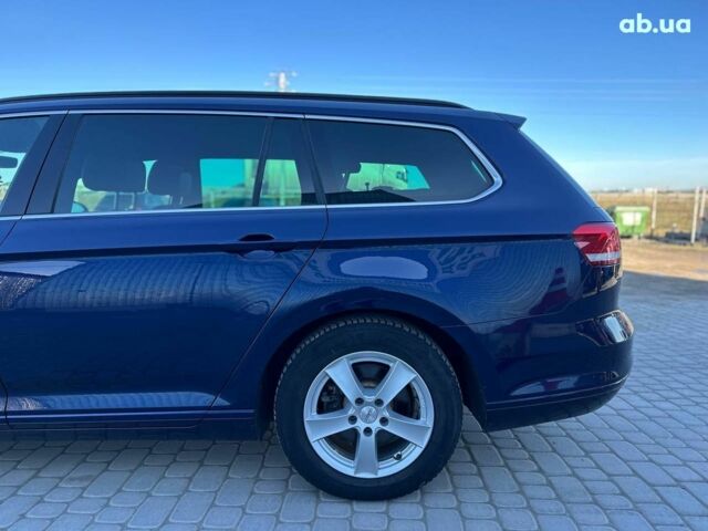 Синій Фольксваген Пассат Б8, об'ємом двигуна 1.6 л та пробігом 202 тис. км за 16790 $, фото 4 на Automoto.ua