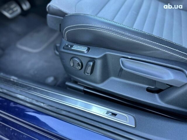 Синій Фольксваген Пассат Б8, об'ємом двигуна 1.6 л та пробігом 202 тис. км за 16790 $, фото 13 на Automoto.ua