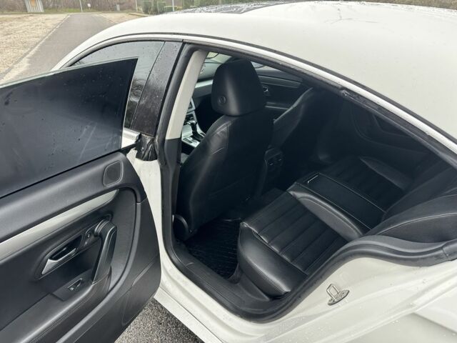 Белый Фольксваген Пассат СС, объемом двигателя 2 л и пробегом 224 тыс. км за 7700 $, фото 9 на Automoto.ua