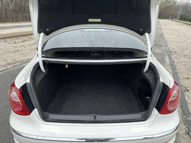 Белый Фольксваген Пассат СС, объемом двигателя 2 л и пробегом 224 тыс. км за 7700 $, фото 10 на Automoto.ua