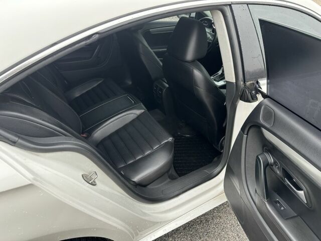 Белый Фольксваген Пассат СС, объемом двигателя 2 л и пробегом 224 тыс. км за 7700 $, фото 8 на Automoto.ua