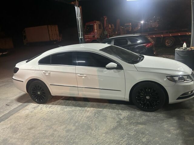 Белый Фольксваген Пассат СС, объемом двигателя 2 л и пробегом 164 тыс. км за 9000 $, фото 10 на Automoto.ua