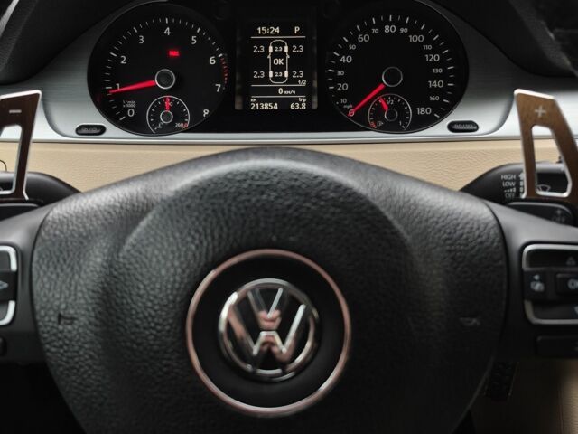 Белый Фольксваген Пассат СС, объемом двигателя 2 л и пробегом 220 тыс. км за 11200 $, фото 12 на Automoto.ua