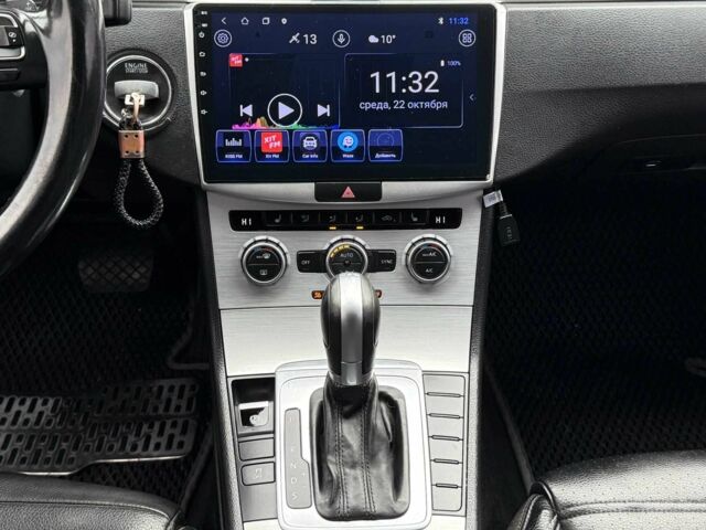 Белый Фольксваген Пассат СС, объемом двигателя 2 л и пробегом 275 тыс. км за 8700 $, фото 17 на Automoto.ua