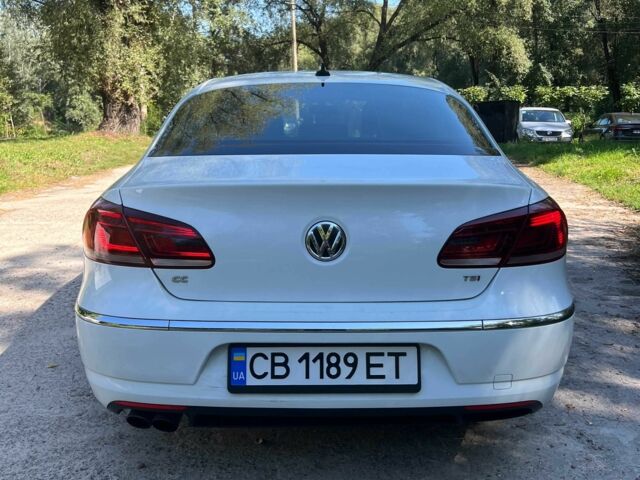 Белый Фольксваген Пассат СС, объемом двигателя 2 л и пробегом 150 тыс. км за 11400 $, фото 8 на Automoto.ua