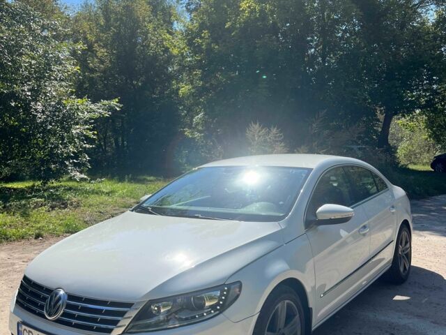 Белый Фольксваген Пассат СС, объемом двигателя 2 л и пробегом 150 тыс. км за 11400 $, фото 4 на Automoto.ua