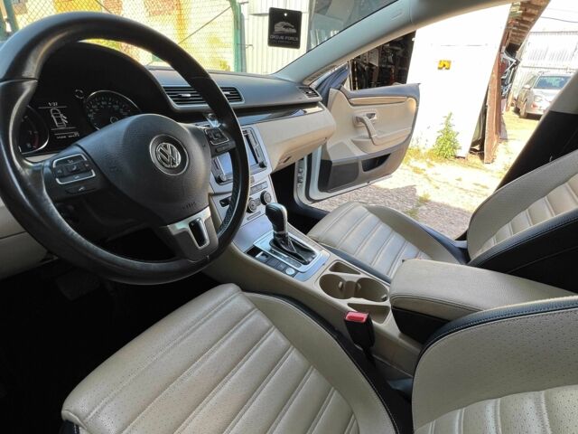 Белый Фольксваген Пассат СС, объемом двигателя 2 л и пробегом 150 тыс. км за 11400 $, фото 13 на Automoto.ua