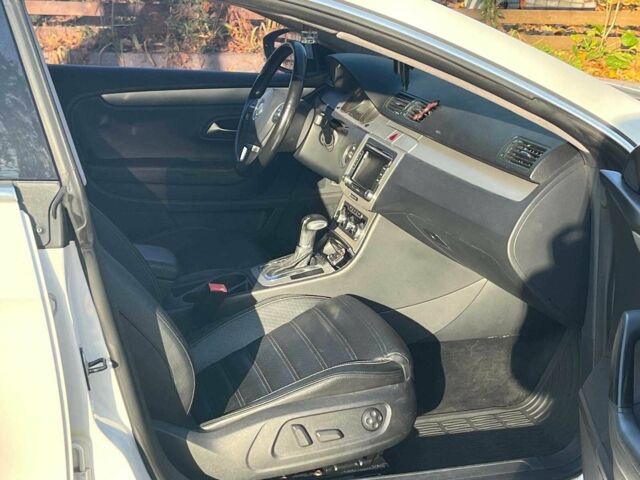 Белый Фольксваген Пассат СС, объемом двигателя 2 л и пробегом 244 тыс. км за 6940 $, фото 15 на Automoto.ua