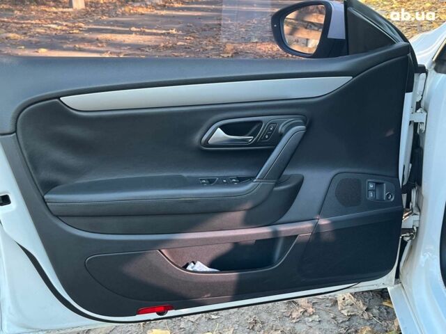 Белый Фольксваген Пассат СС, объемом двигателя 2 л и пробегом 244 тыс. км за 7440 $, фото 26 на Automoto.ua