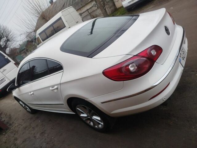 Білий Фольксваген Пассат СС, об'ємом двигуна 2 л та пробігом 251 тис. км за 8499 $, фото 1 на Automoto.ua