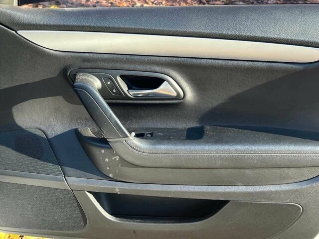 Белый Фольксваген Пассат СС, объемом двигателя 2 л и пробегом 244 тыс. км за 6940 $, фото 14 на Automoto.ua