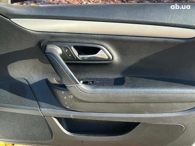 Белый Фольксваген Пассат СС, объемом двигателя 2 л и пробегом 244 тыс. км за 7440 $, фото 14 на Automoto.ua