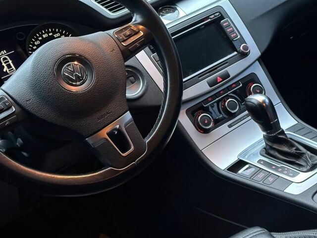 Білий Фольксваген Пассат СС, об'ємом двигуна 2 л та пробігом 211 тис. км за 9200 $, фото 7 на Automoto.ua