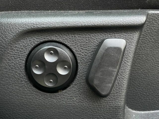 Білий Фольксваген Пассат СС, об'ємом двигуна 2 л та пробігом 173 тис. км за 8600 $, фото 15 на Automoto.ua