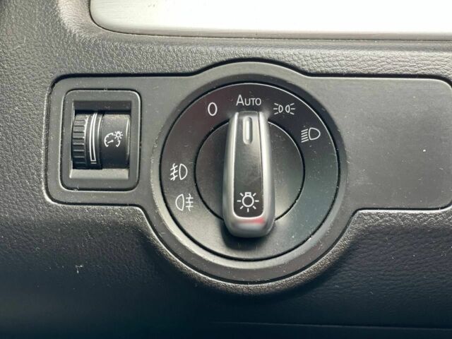 Білий Фольксваген Пассат СС, об'ємом двигуна 2 л та пробігом 173 тис. км за 8600 $, фото 12 на Automoto.ua