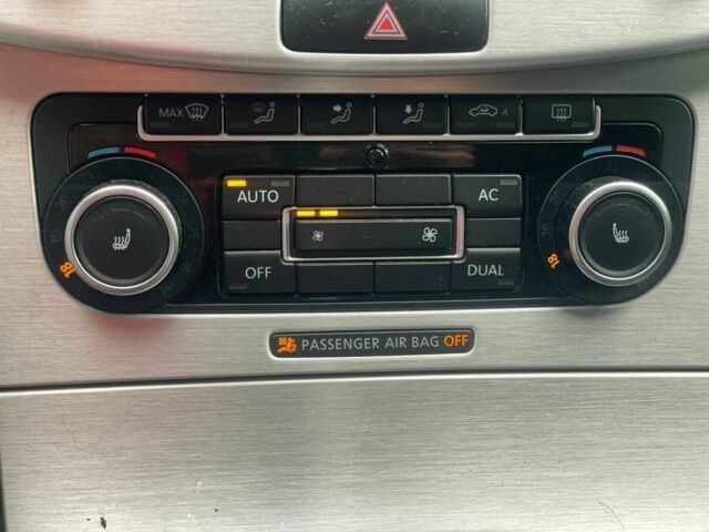 Білий Фольксваген Пассат СС, об'ємом двигуна 2 л та пробігом 173 тис. км за 8600 $, фото 11 на Automoto.ua