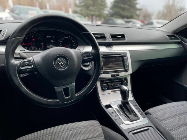 Білий Фольксваген Пассат СС, об'ємом двигуна 2 л та пробігом 173 тис. км за 8600 $, фото 13 на Automoto.ua