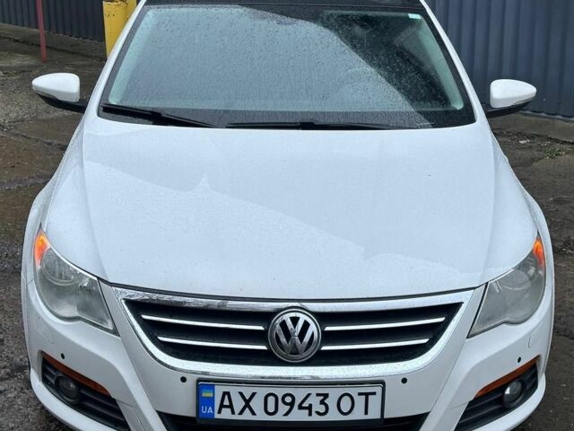 Білий Фольксваген Пассат СС, об'ємом двигуна 2 л та пробігом 211 тис. км за 9200 $, фото 1 на Automoto.ua