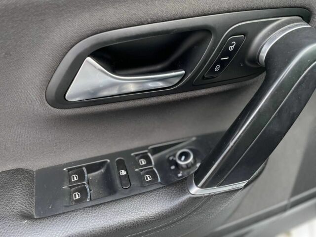 Білий Фольксваген Пассат СС, об'ємом двигуна 2 л та пробігом 173 тис. км за 8600 $, фото 8 на Automoto.ua