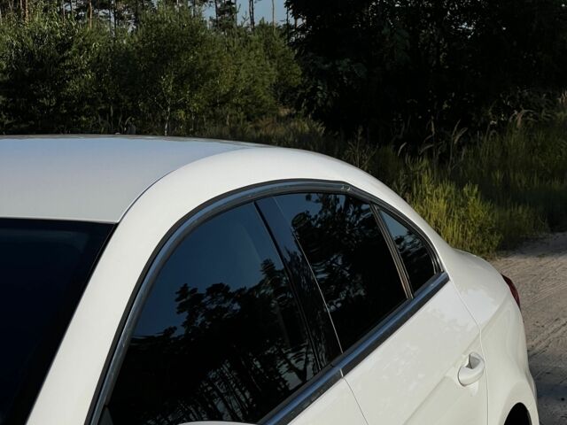 Белый Фольксваген Пассат СС, объемом двигателя 2 л и пробегом 227 тыс. км за 8000 $, фото 8 на Automoto.ua