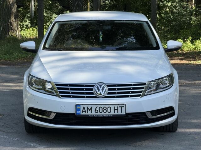 Белый Фольксваген Пассат СС, объемом двигателя 2 л и пробегом 292 тыс. км за 13500 $, фото 1 на Automoto.ua