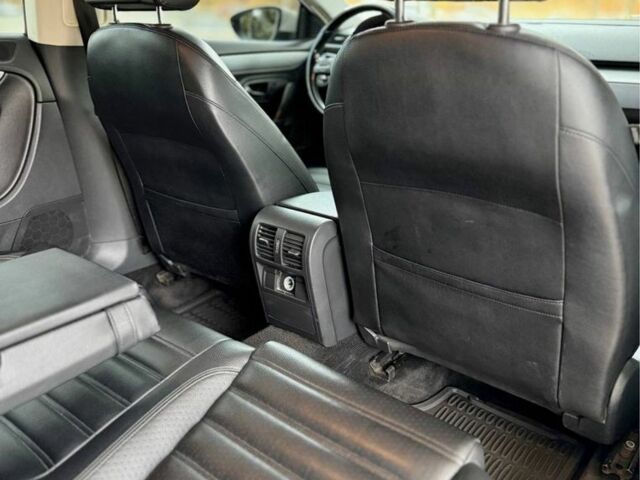 Білий Фольксваген Пассат СС, об'ємом двигуна 2 л та пробігом 259 тис. км за 6499 $, фото 13 на Automoto.ua