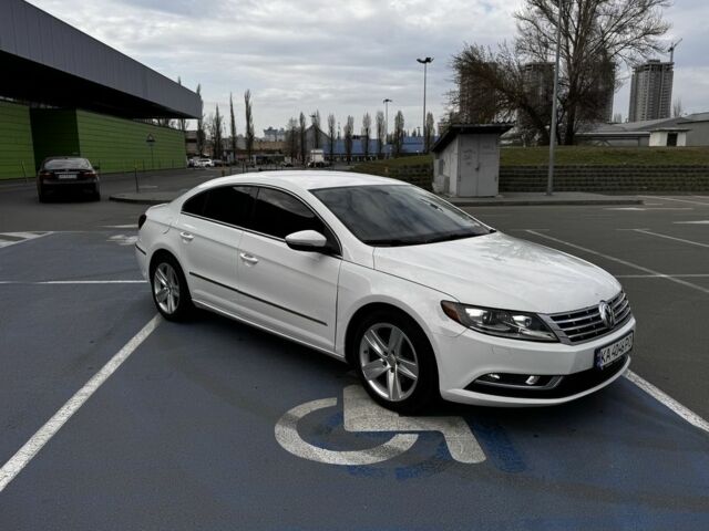 Белый Фольксваген Пассат СС, объемом двигателя 2 л и пробегом 236 тыс. км за 9300 $, фото 5 на Automoto.ua