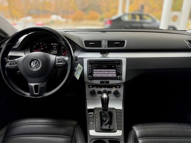 Білий Фольксваген Пассат СС, об'ємом двигуна 2 л та пробігом 259 тис. км за 6499 $, фото 18 на Automoto.ua