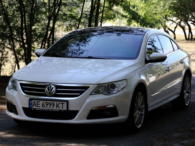 Белый Фольксваген Пассат СС, объемом двигателя 1.8 л и пробегом 187 тыс. км за 11500 $, фото 2 на Automoto.ua