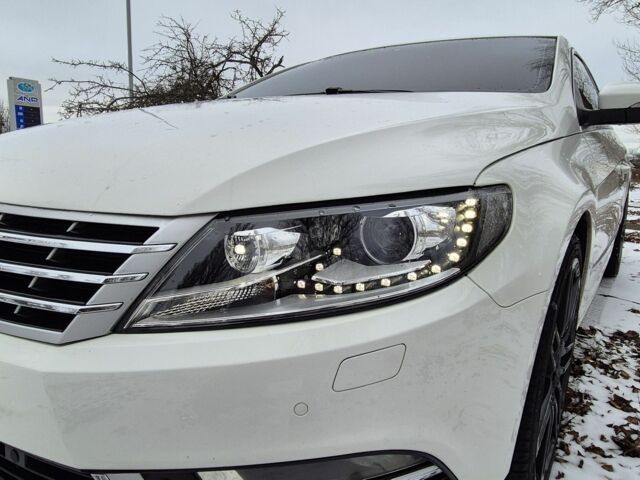 Білий Фольксваген Пассат СС, об'ємом двигуна 2 л та пробігом 222 тис. км за 12000 $, фото 6 на Automoto.ua