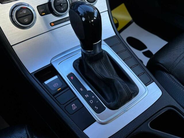 Белый Фольксваген Пассат СС, объемом двигателя 2 л и пробегом 197 тыс. км за 275 $, фото 13 на Automoto.ua