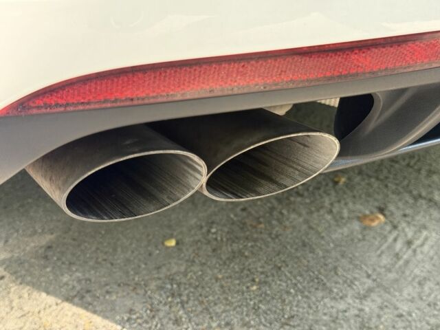 Белый Фольксваген Пассат СС, объемом двигателя 2 л и пробегом 292 тыс. км за 13500 $, фото 5 на Automoto.ua