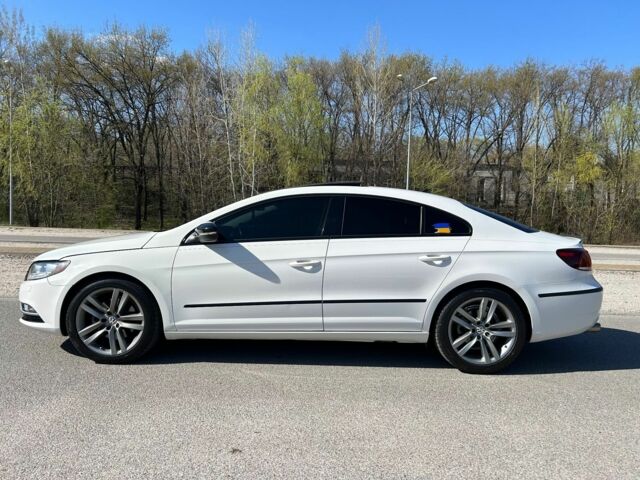 Белый Фольксваген Пассат СС, объемом двигателя 2 л и пробегом 159 тыс. км за 10600 $, фото 7 на Automoto.ua