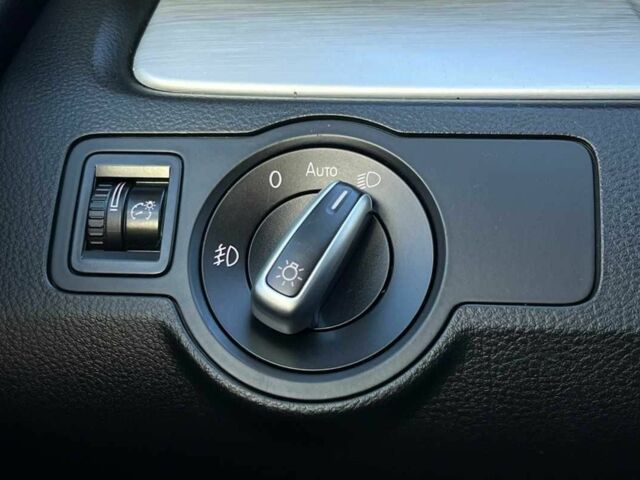 Белый Фольксваген Пассат СС, объемом двигателя 2 л и пробегом 197 тыс. км за 275 $, фото 15 на Automoto.ua