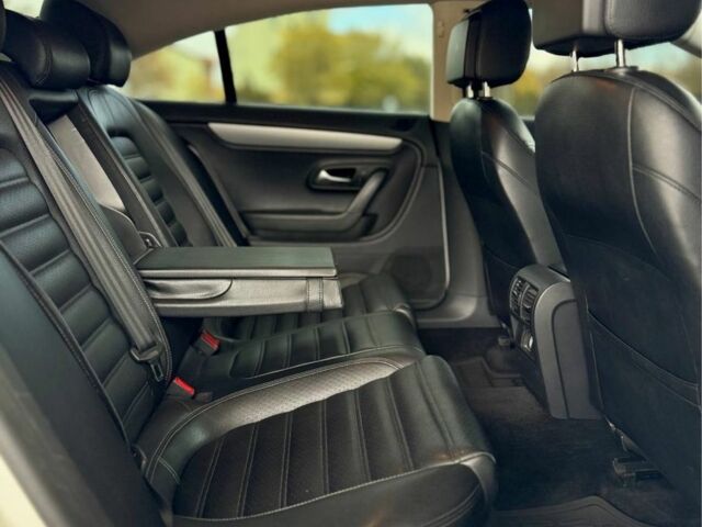 Білий Фольксваген Пассат СС, об'ємом двигуна 2 л та пробігом 259 тис. км за 6499 $, фото 14 на Automoto.ua